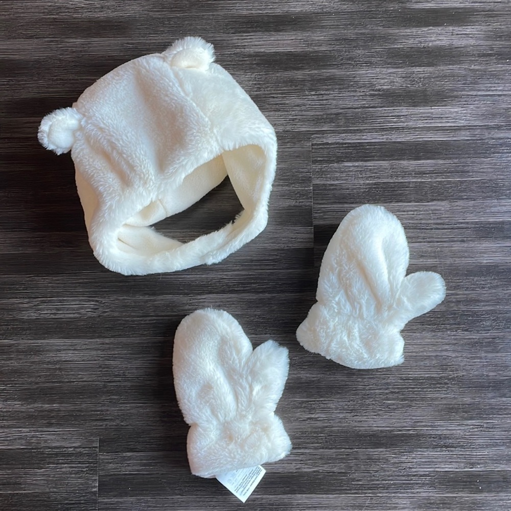 H&M toddler Fleece lined gloves and hat